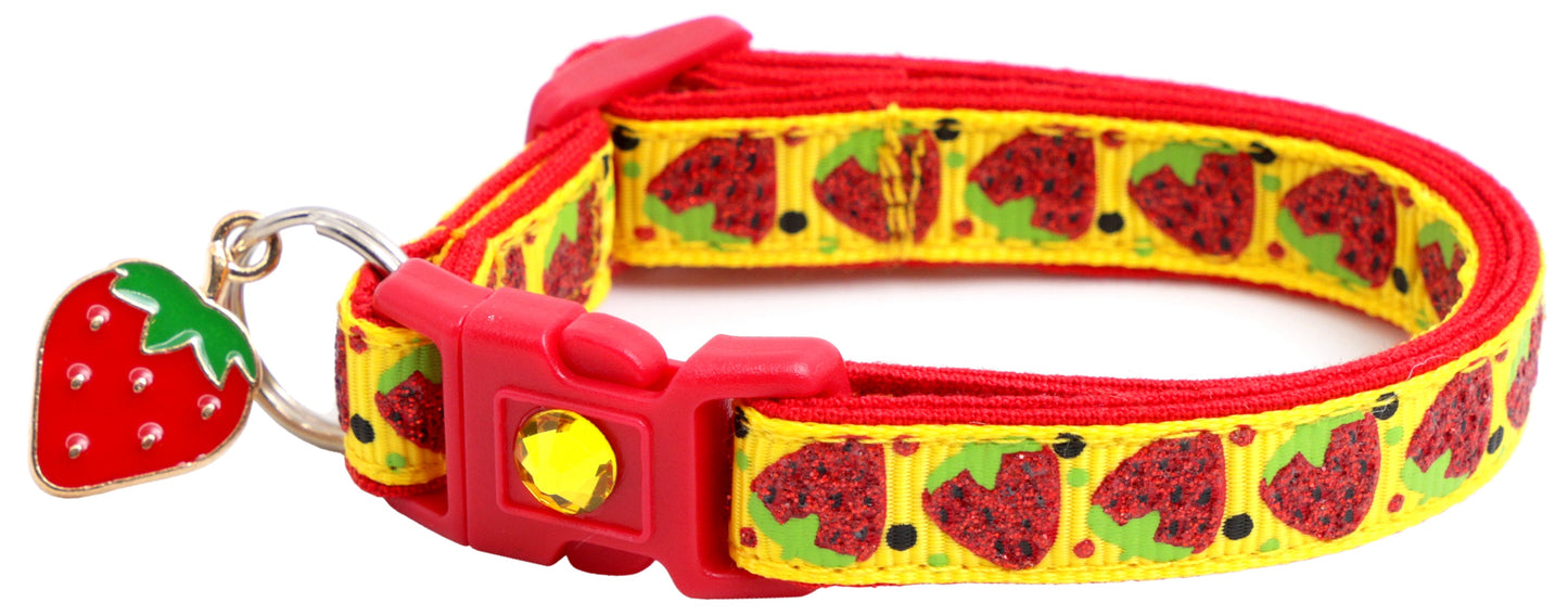 Strawberries Breakaway Cat Collar