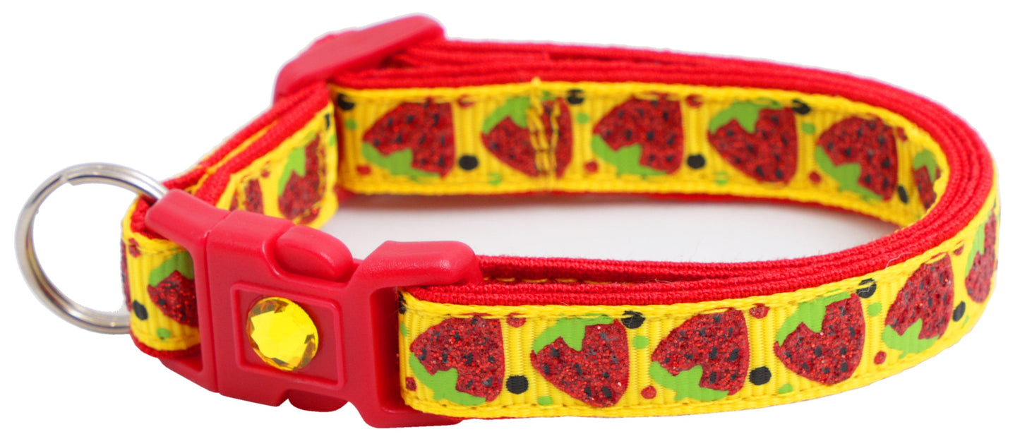 Strawberries Breakaway Cat Collar